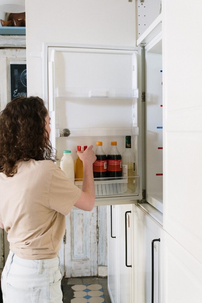 How to Spring Clean Your Refrigerator
