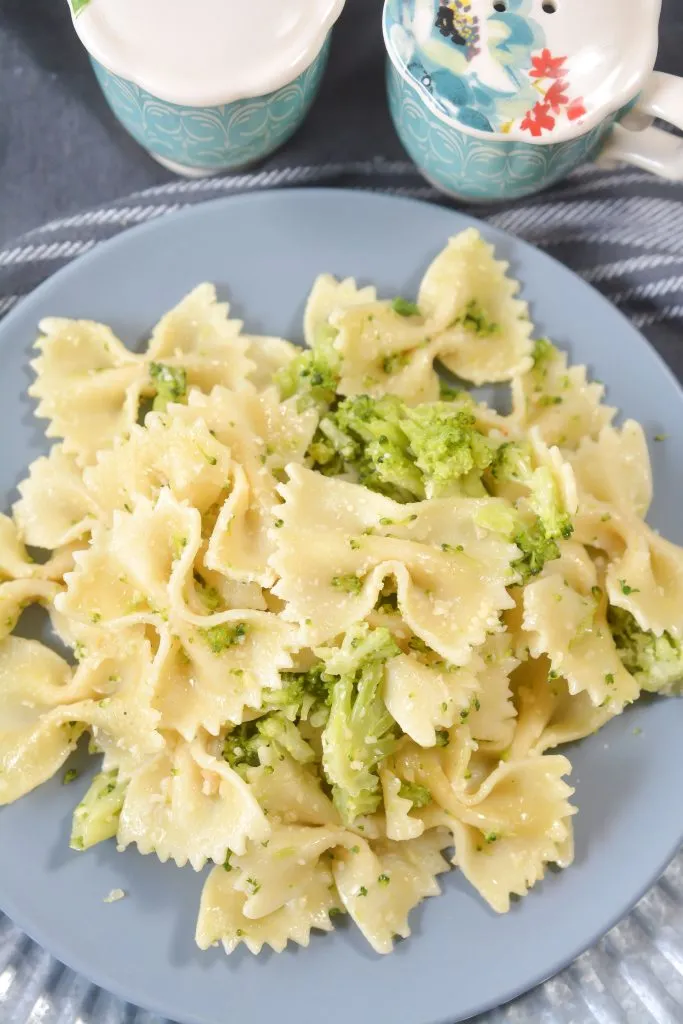 Easiest 5 Item Butter Pasta with Garlic