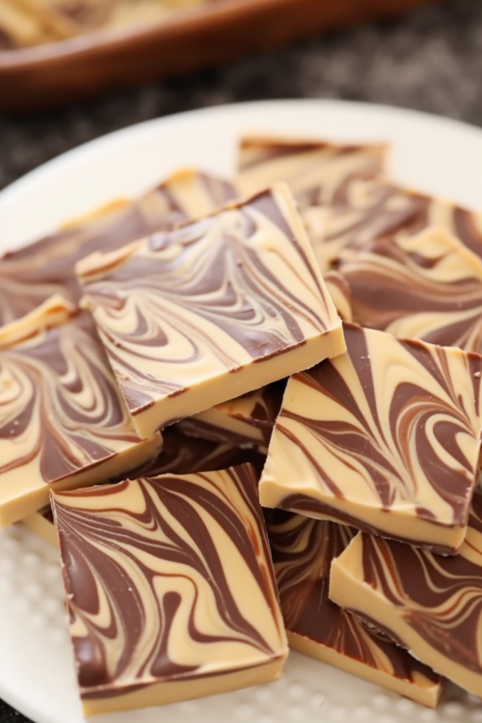 Delicious Tiger Butter Fudge: A Treat You Can’t Resist