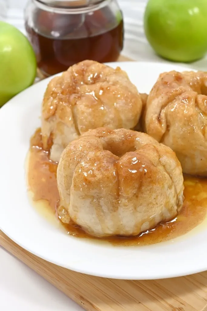 Old-Fashioned Apple Dumplings