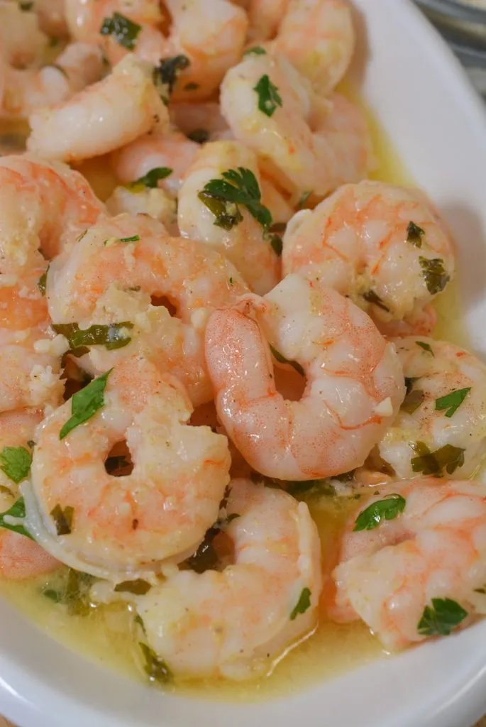 Seafood recipes featuring salmon shrimp and scallops for dinner 